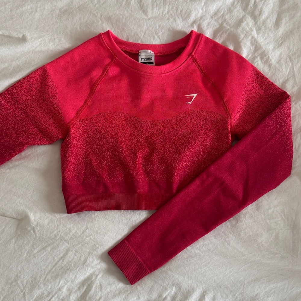 Gymshark Vibrant Red Cropped workout tee